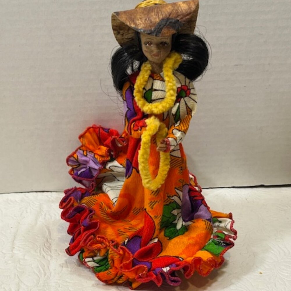VTG Traditional Hawaiian Makaleka Doll Handmade Tapa Mache Floral Dress 8"